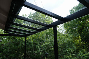 balkongrutan stomme med glastak på lidingö