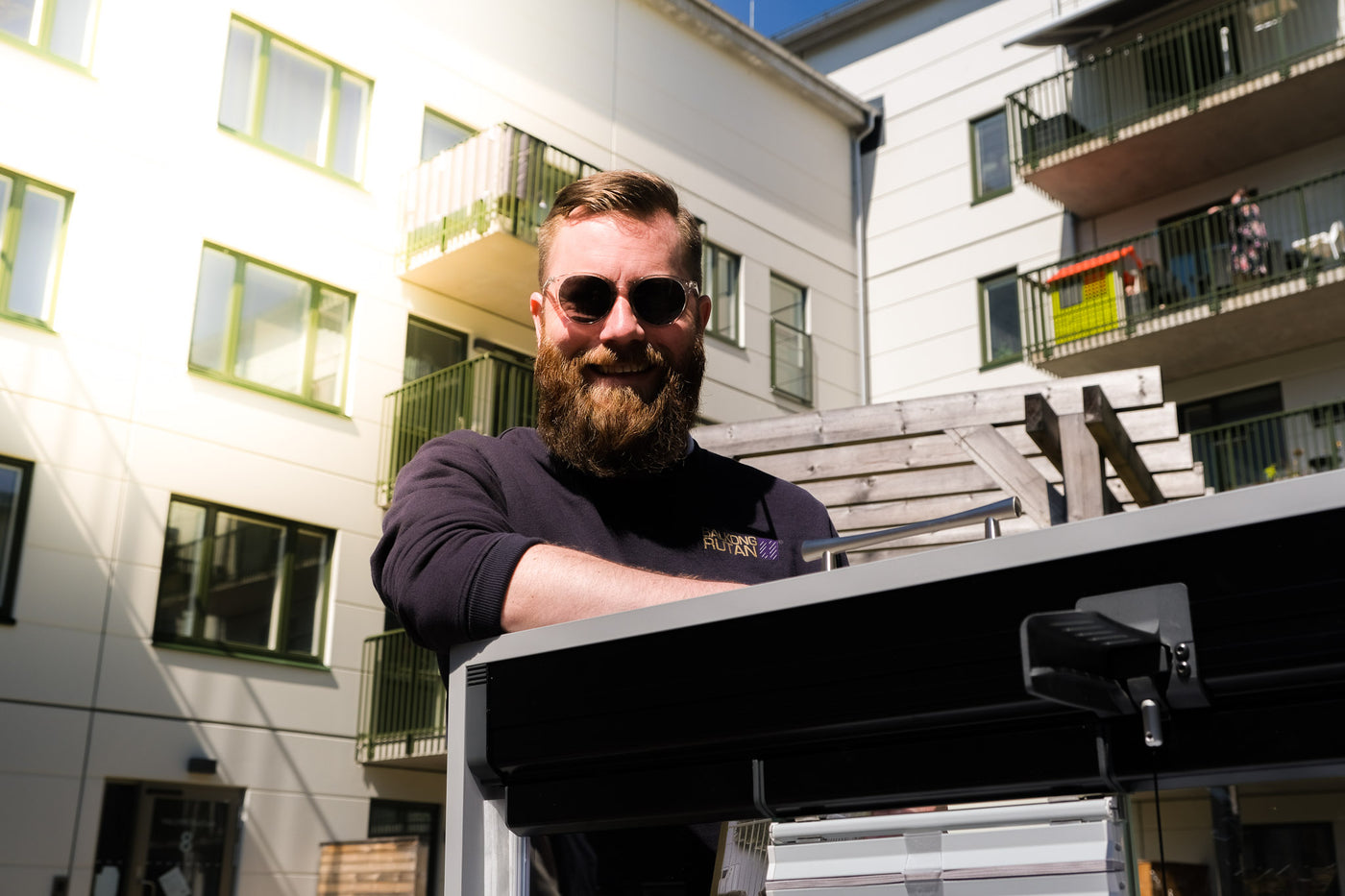 Balkongrutan leverantör av inglasning och tak åt Brf Trettioett i Göteborg